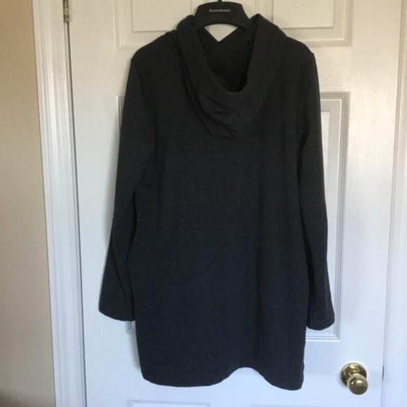 Nearly New Hooded Athletic Leisurewear - Picture 3 of 5